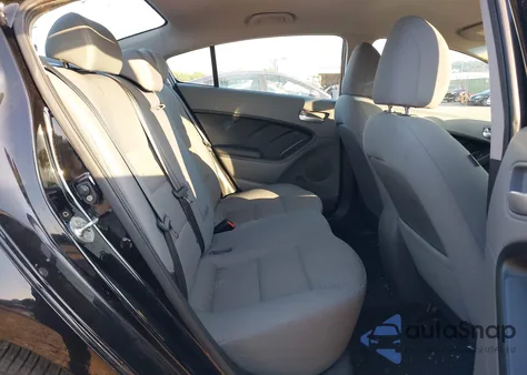 2017 Kia Forte Lx z USA, uszkodzony, nr VIN 3KPFL4A72HE055864